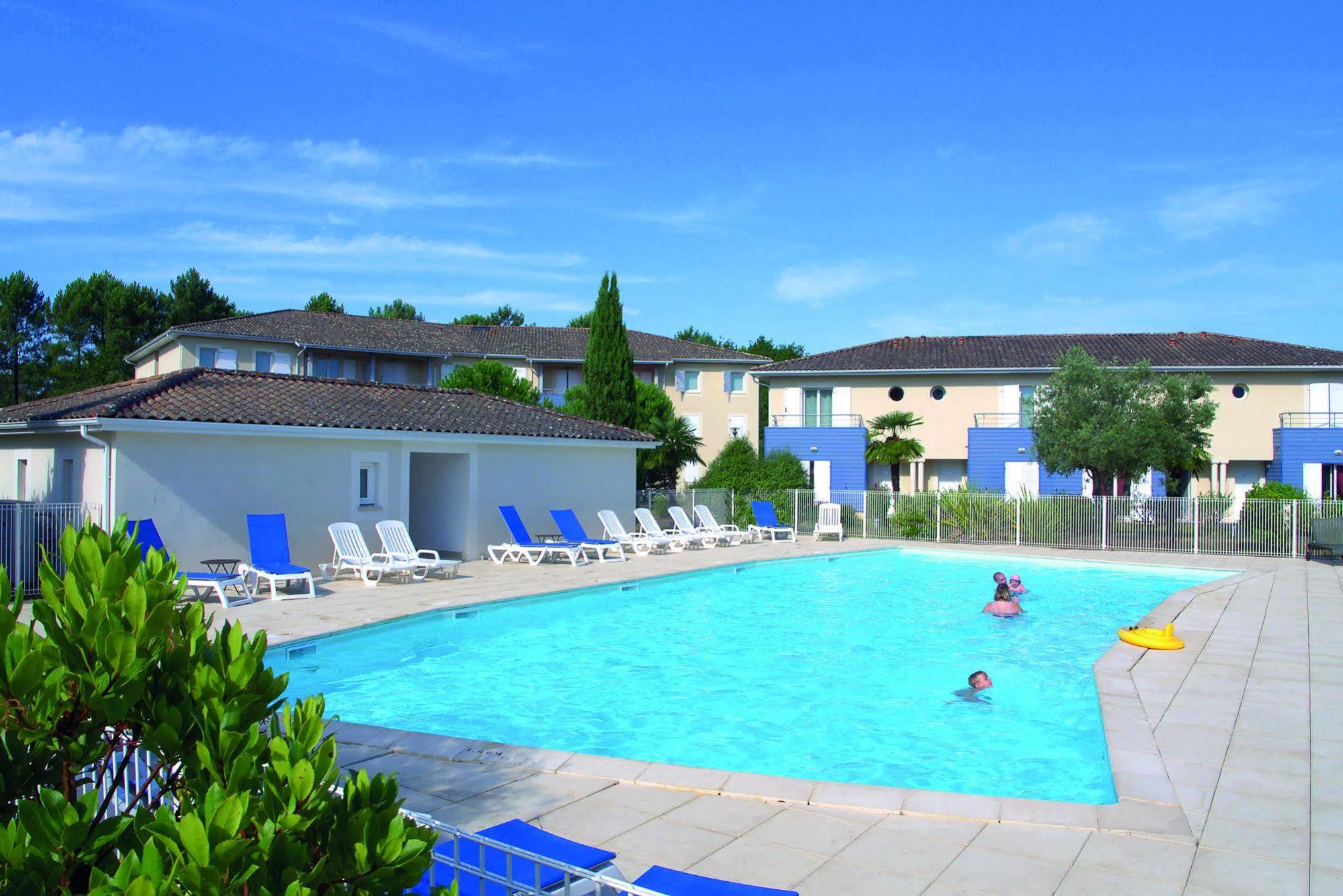 Appart'City Classic Bordeaux Aeroport St Jean D'Illac Saint-Jean-d'Illac Exterior foto